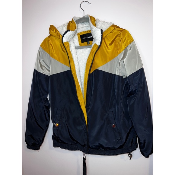 Fashion Nova “Let’s Keep it Cool” - Navy/Combo Womens Windbreaker Puffer Jacket - Picture 2 of 6